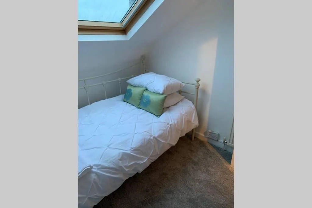Holiday home Two Hoots Villa Leeds