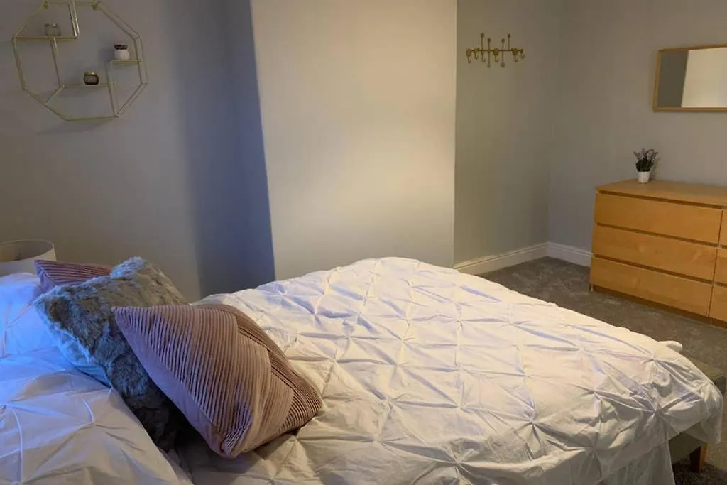 Holiday home Two Hoots Villa Leeds
