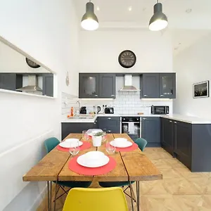 Apartment Spacious 2 Bedroom Centre, Leeds (West Yorkshire)